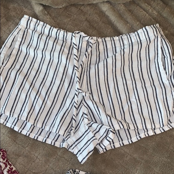 Brandy Melville shorts - Picture 1 of 3